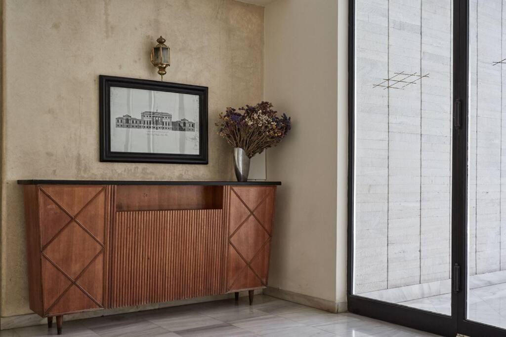 Chic N Bright 3Bd Apt With Hilton View Athen Eksteriør bilde